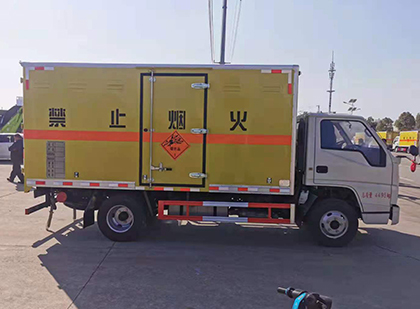 金寨爆破器材运输车